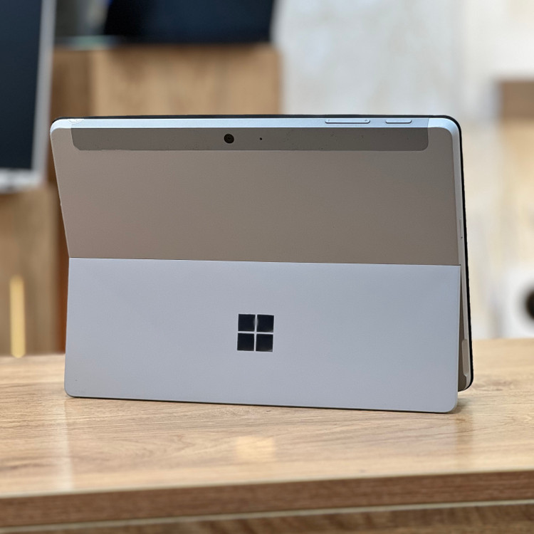 لپتاپ استوک ۱۰.۵ اینچی سرفیس مدل Surface Pro Go 2 M3 8100Y 8GB DDR4 128GB SSD intel UHD