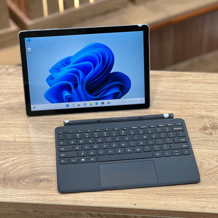لپتاپ استوک ۱۰.۵ اینچی سرفیس مدل Surface Pro Go 2 M3 8100Y 8GB DDR4 128GB SSD intel UHD