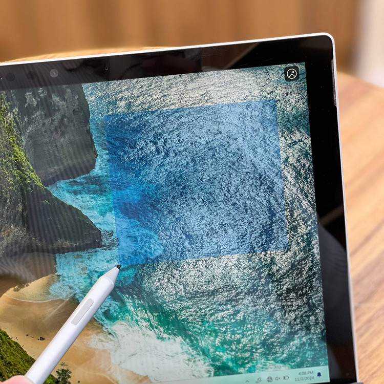 لپتاپ استوک ۱2.3 اینچی سرفیس مدل Surface Pro 7 i5 1035G4 8GB DDR4 256GB SSD Intel Iris Plus